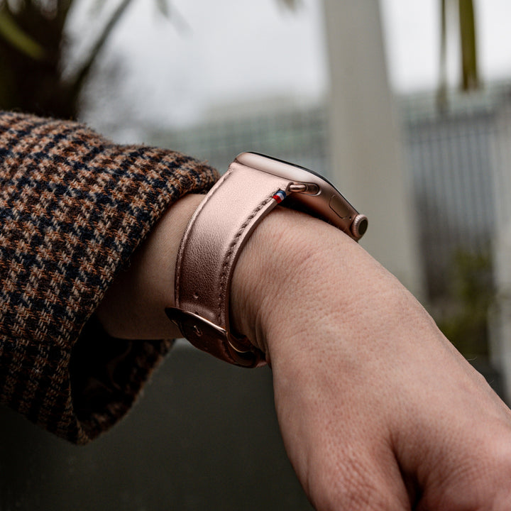 Maryline - Apple Watch Armband aus satinierter Rosé-Champagner-Rindsleder 42 mm