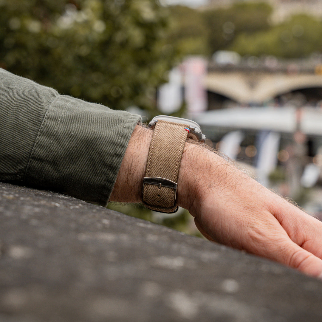 Denim – Apple Watch Armband Leder im Jeans-Look – Taupe 46 / 49 mm