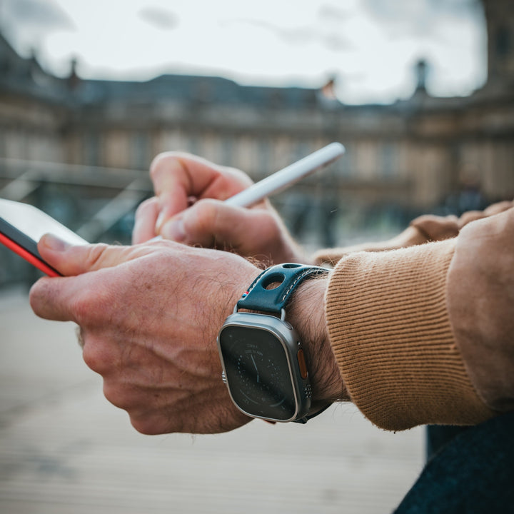 Rallye - Bracelet Apple Watch cuir vachette boucle déployante Marine 44mm 45mm 46mm 49mm